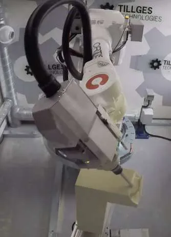 ORTIS 7-axis robotic carver